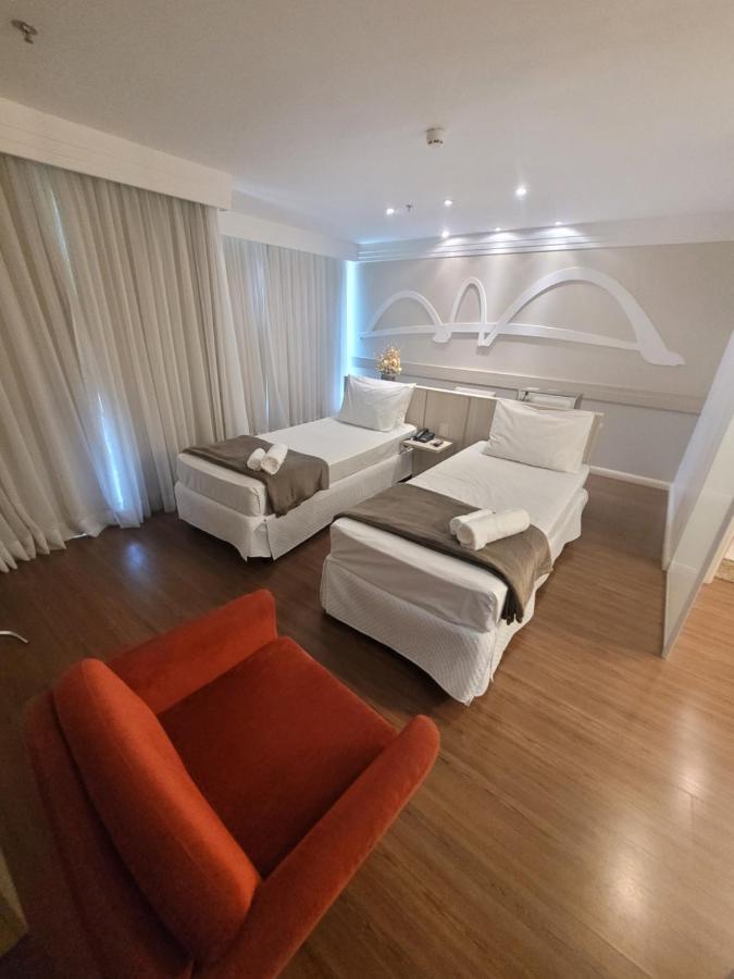 Flat Mercure Brasilia Lider By Rei Dos Flats Exterior photo