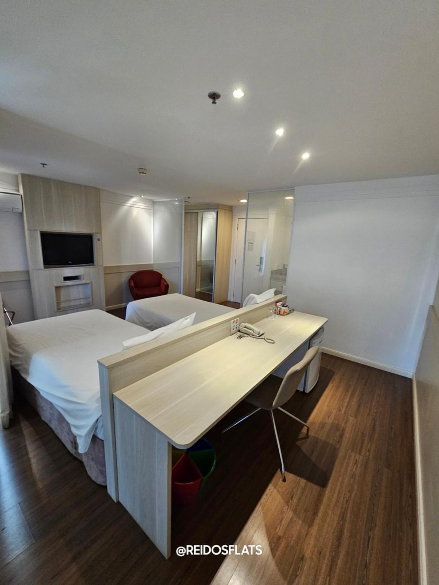 Flat Mercure Brasilia Lider By Rei Dos Flats Exterior photo