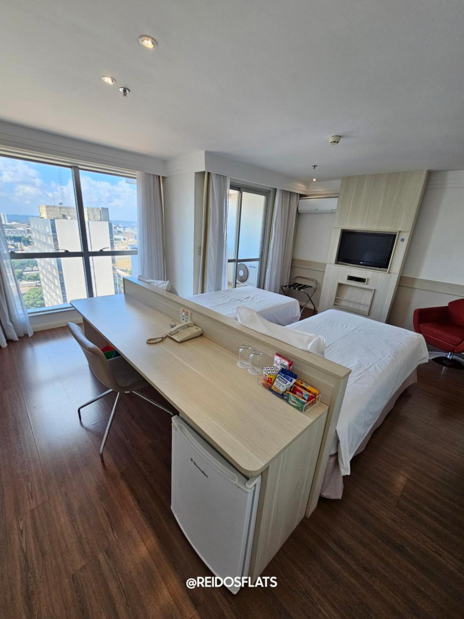 Flat Mercure Brasilia Lider By Rei Dos Flats Exterior photo